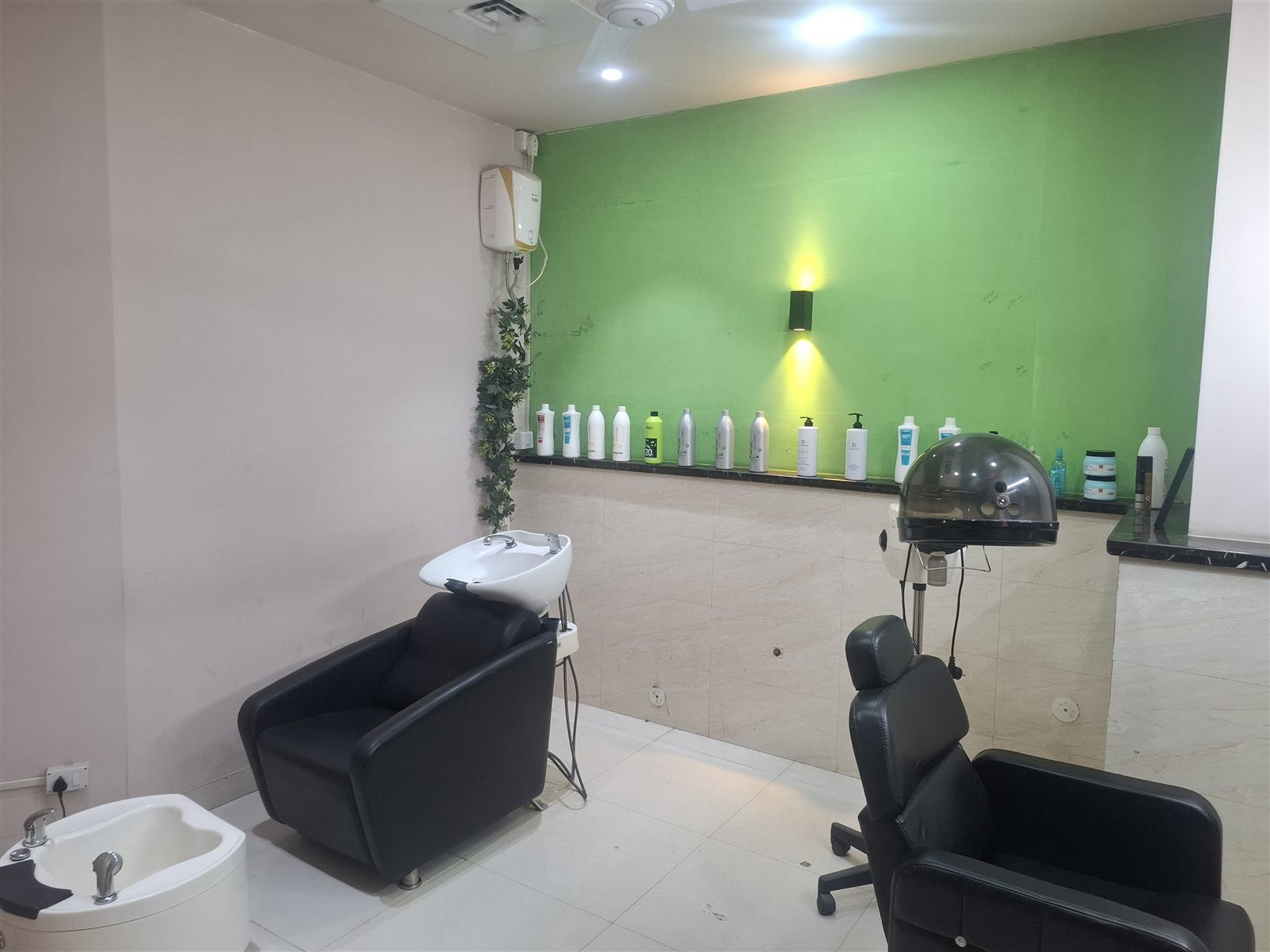 Salon academy training